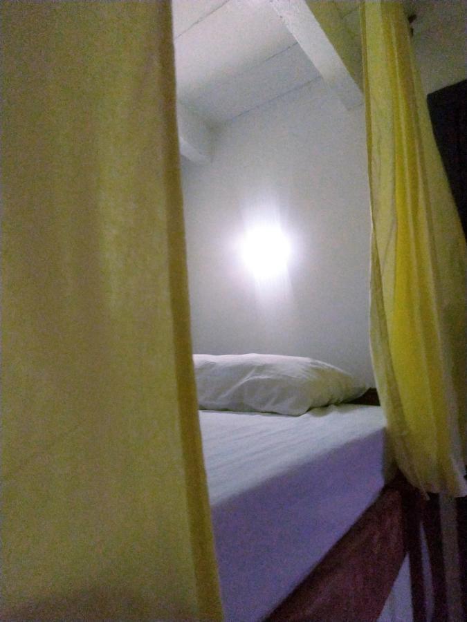 אורו פרטו E Hostel מראה חיצוני תמונה