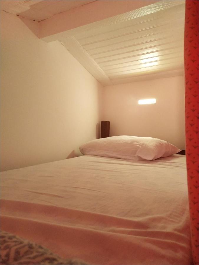 אורו פרטו E Hostel מראה חיצוני תמונה